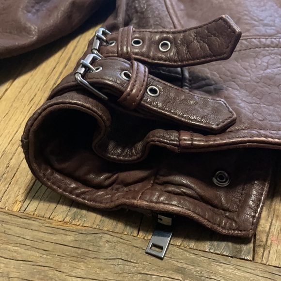 Wilson’s XS Leather Jacket - Picture 9 of 11